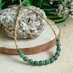 Náhrdelník z minerálního kamene afrického jadeitu a českých rokajlových korálků