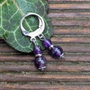 Naušnice z minerálního kamene ametystu