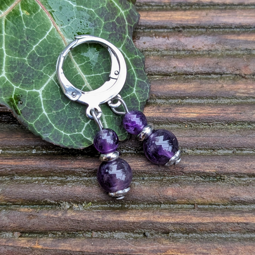 Naušnice z minerálního kamene ametystu